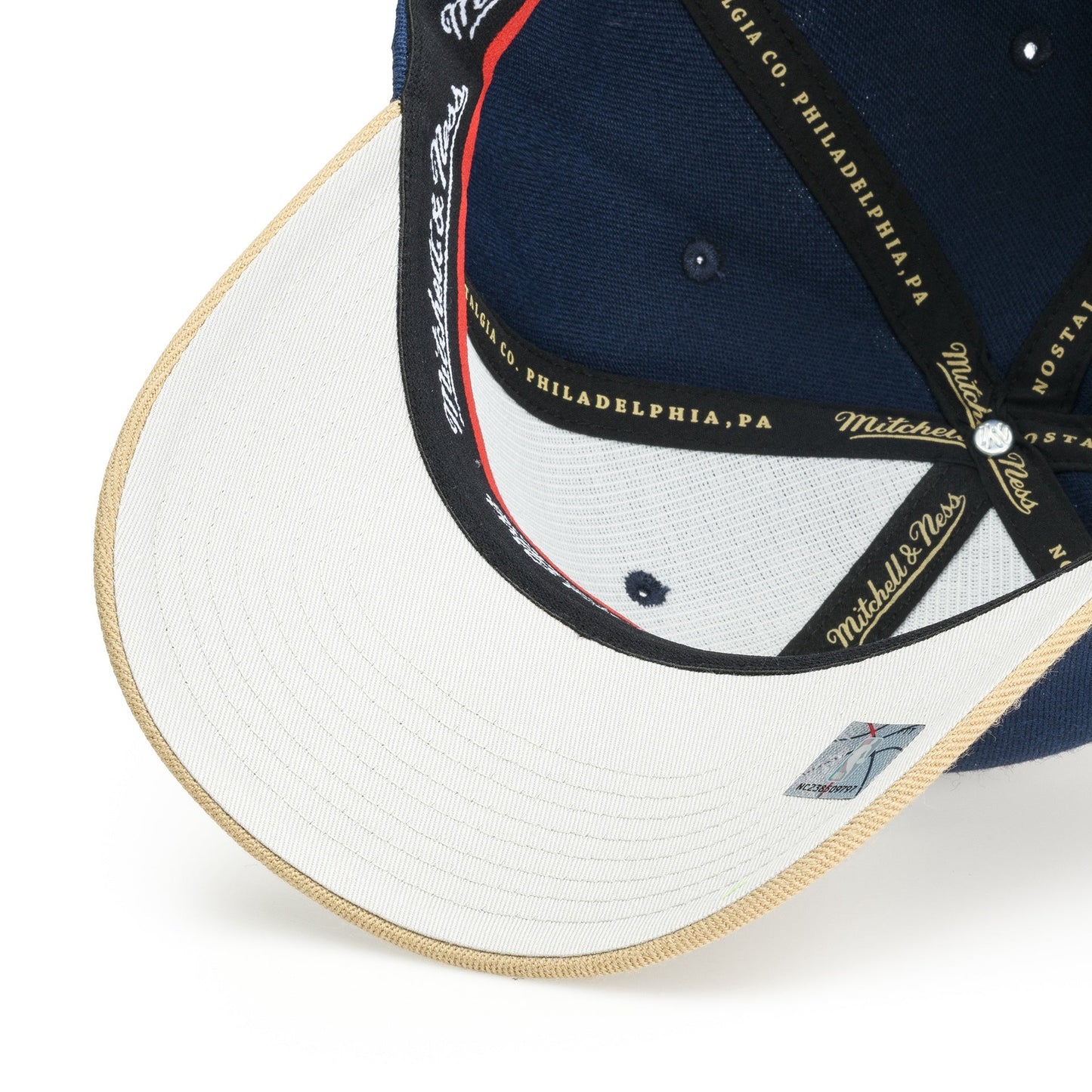 Boston Celtics NBA Sand Storm Classic Red Snapback Mitchell & Ness Navy Blue/Sand Official NBA Fan Gear