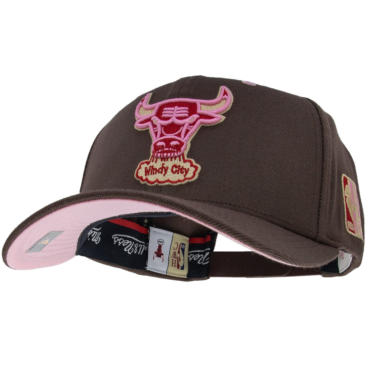 Chicago Bulls NBA Brown Sugar Bacon Classic Red Snapback Mitchell & Ness Brown/Pink Official NBA Fan Gear