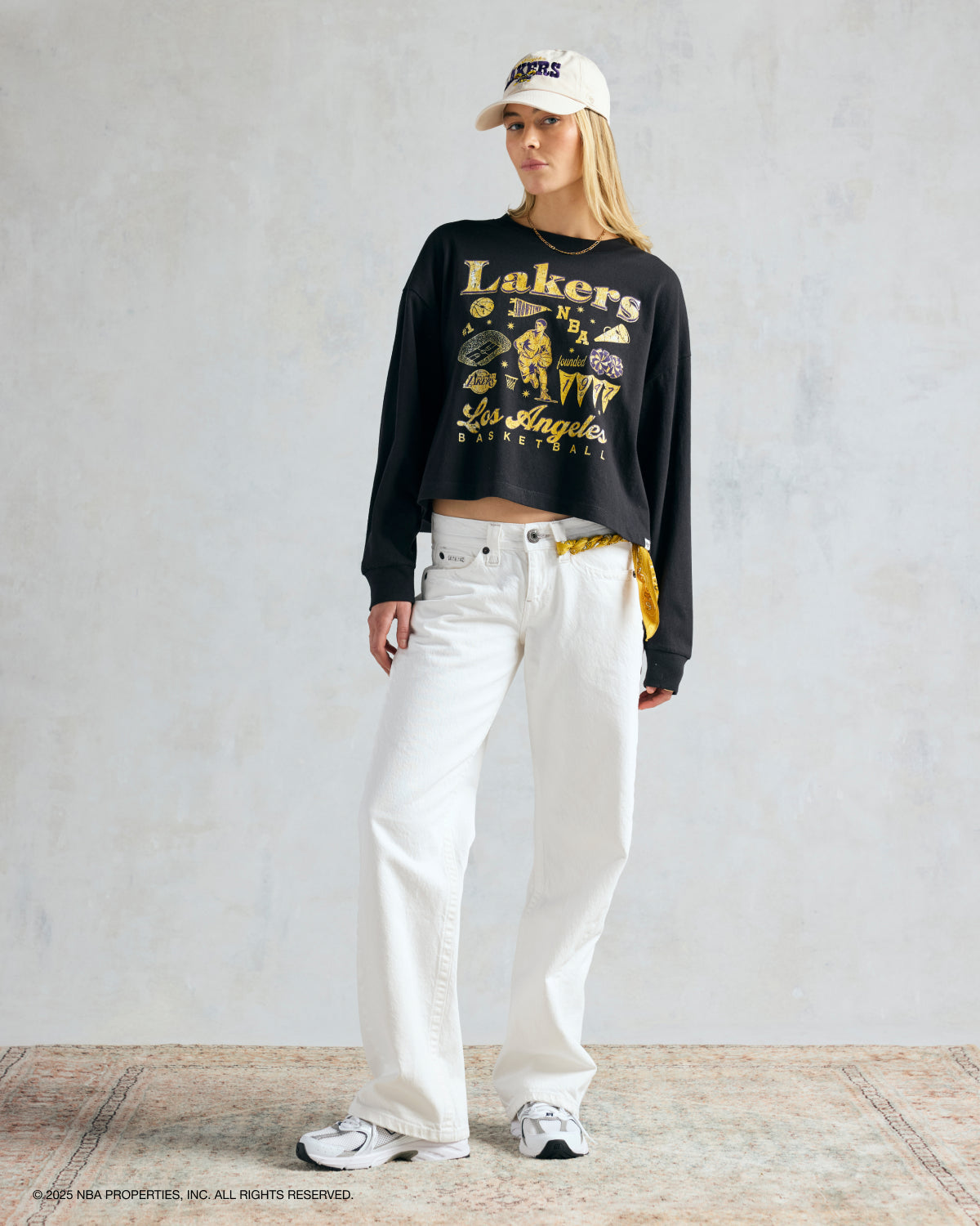 LOS ANGELES LAKERS TEAM COLLAGE '47 SYDNEY LONG SLEEVE TEE WOMENS Official NBA Fan Gear